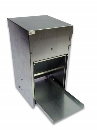 7.5Kg Galvanised Rat-proof Treadle Feeder